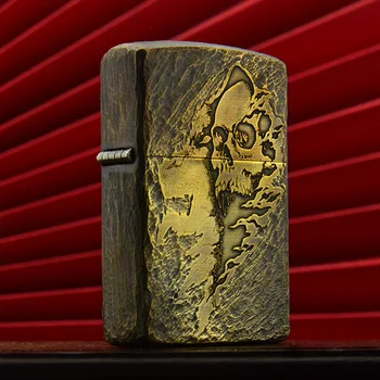 ZORRO Автентична месингова керосинова запалка с ръчно изработена фина скулптура и творчество в стар стил