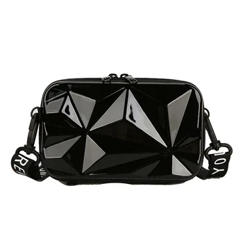 Луксозни ръчни чанти за жени 2023 Нова куфарна форма Totes Мода Мини чанта за багаж Дамски маркови тенденции Famous Clutch Box Bag
