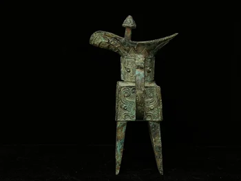Медна статуя бронзова чаша за вино, украсена с античен статив Метални занаяти
